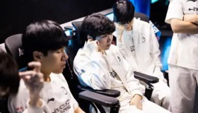 瑞士轮赛制下新锐战队与传统强队数据对比及冠军走向预测