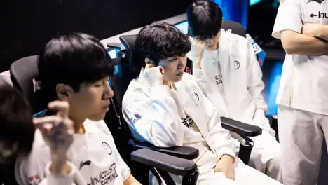 瑞士轮赛制下新锐战队与传统强队数据对比及冠军走向预测-乐竞电竞